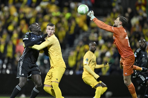 Foto - Kongre istenen Beşiktaş'ta hareketlilik! Kararlar bir bir veriliyor...
