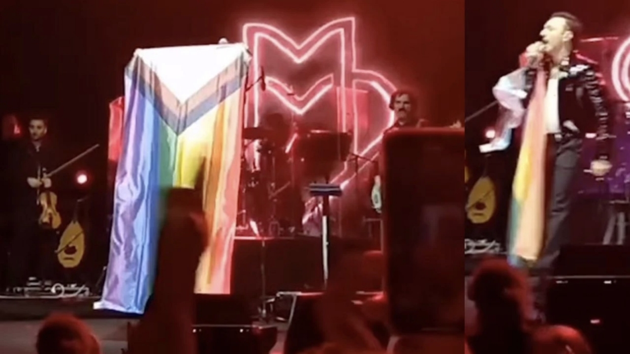 Foto - Konserlerinde LGBT paçavrası açan şarkıcı Mabel Matiz’e annesi bile isyan etti