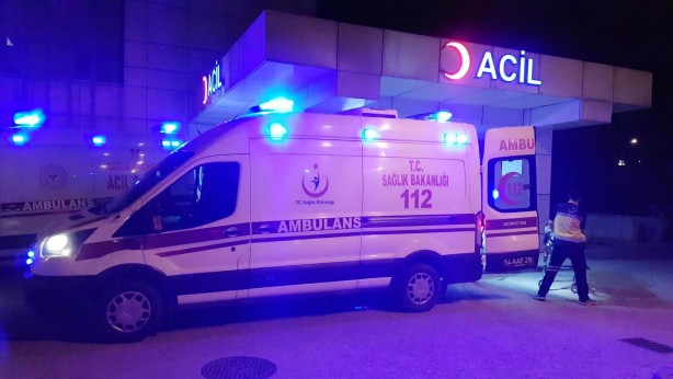 Foto - Kontrolden çıkan motosiklet kaldırımda yürüyen gence çarptı: 2 ölü