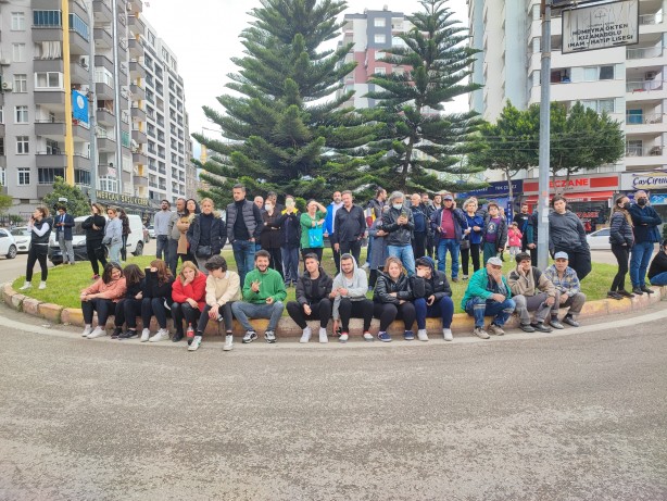 Foto - Kontrollü yıkımı film izler gibi izlediler