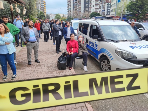 Foto - Kontrollü yıkımı film izler gibi izlediler