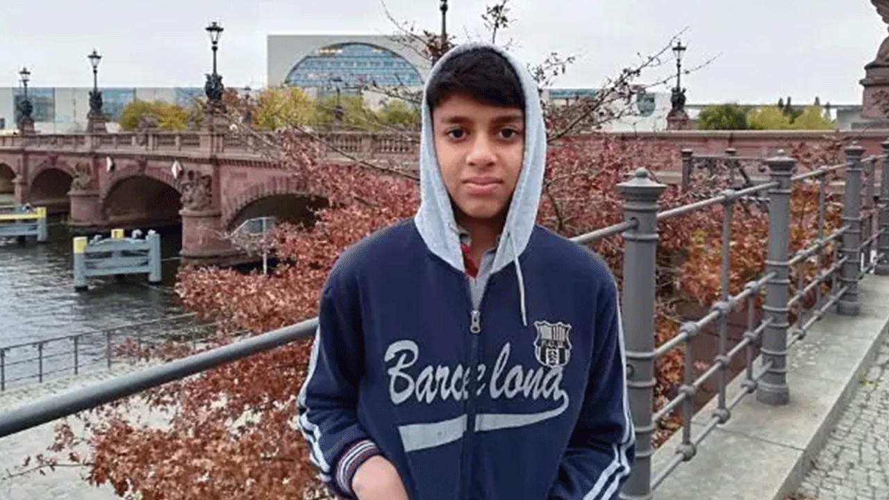 Foto - Konuşabildiği dil sayısı rekor kırdı: 19 yaşındaki çocuğun eşsiz yeteneği!