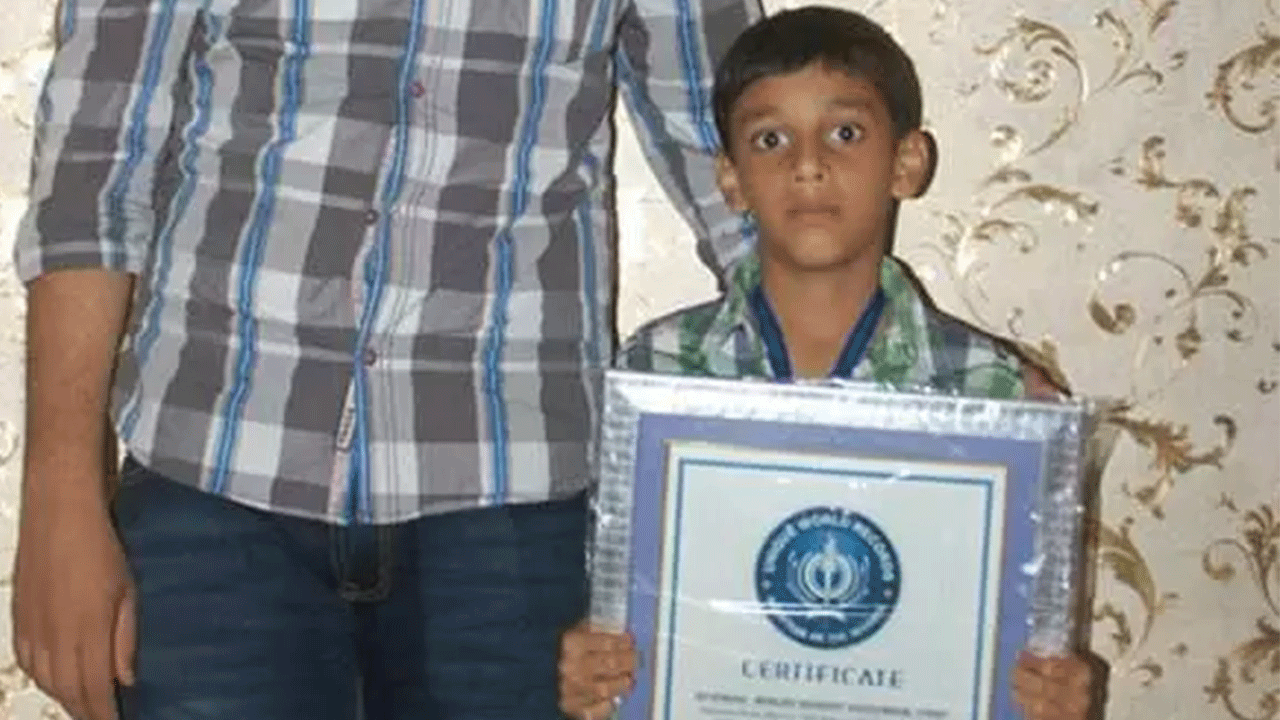 Foto - Konuşabildiği dil sayısı rekor kırdı: 19 yaşındaki çocuğun eşsiz yeteneği!