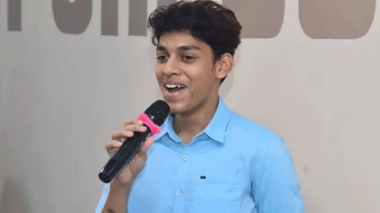 Konuşabildiği dil sayısı rekor kırdı: 19 yaşındaki çocuğun eşsiz yeteneği!