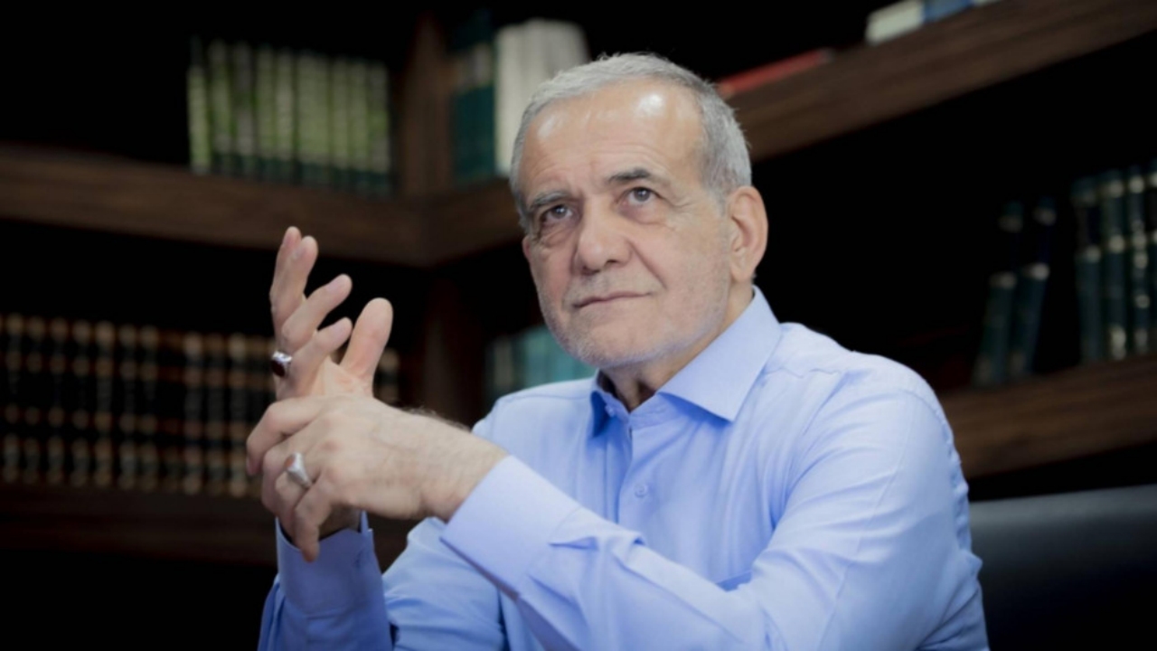 Foto - Konuşmalarını Türkçe yaptığı için İran’da hedefe konulan Cumhurbaşkanı Pezeşkiyan’dan salvo