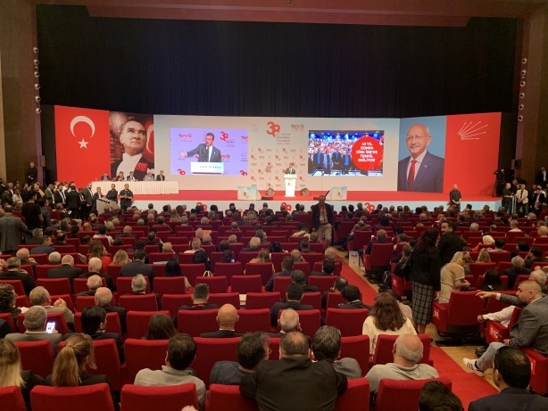 Foto - Konuşması bu sloganlarla kesildi! Kongrede bir şok da İmamoğlu'na