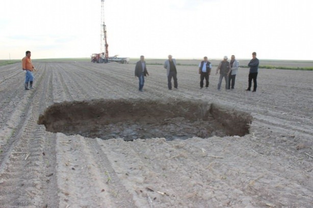 Foto - Konya'da bir obruk daha oluştu