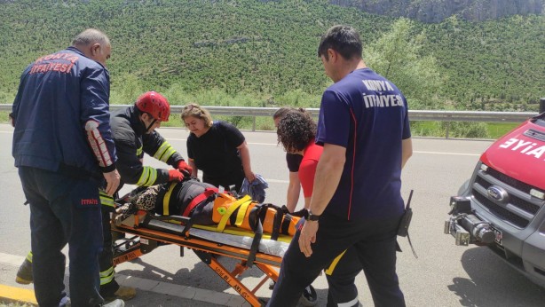 Foto - Konya'da feci kaza! Yolcu otobüsü kamyona çarptı: Ölü ve çok sayıda yaralı var