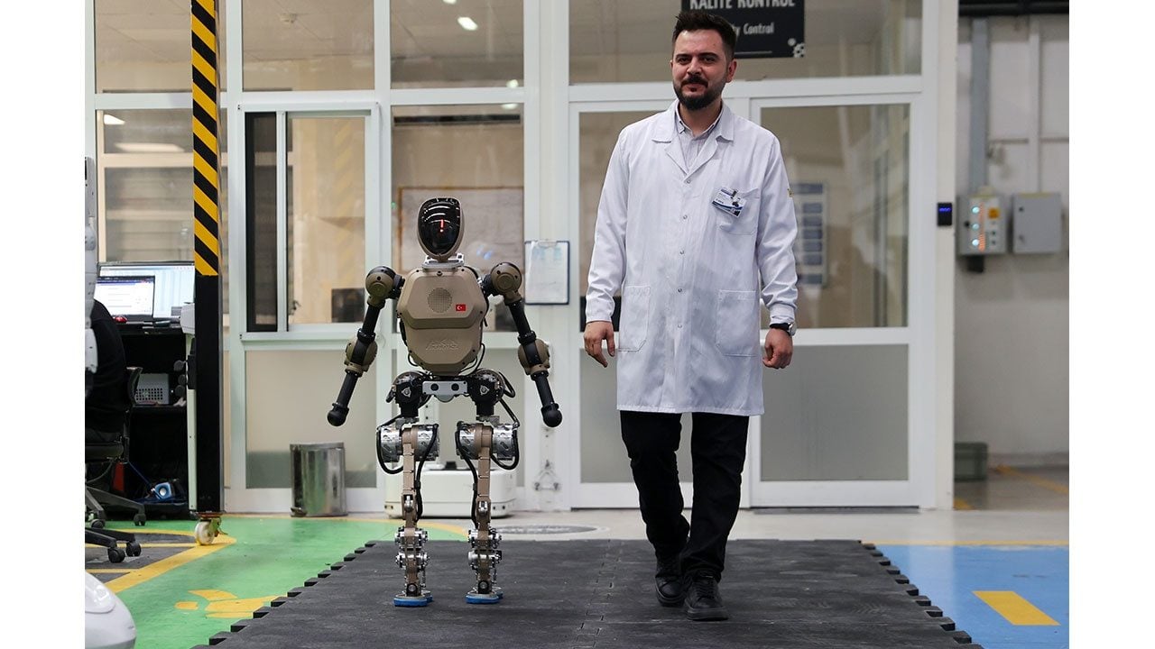 Foto - Konya'da geliştirildi! İnsansı robotun seri üretimi başladı