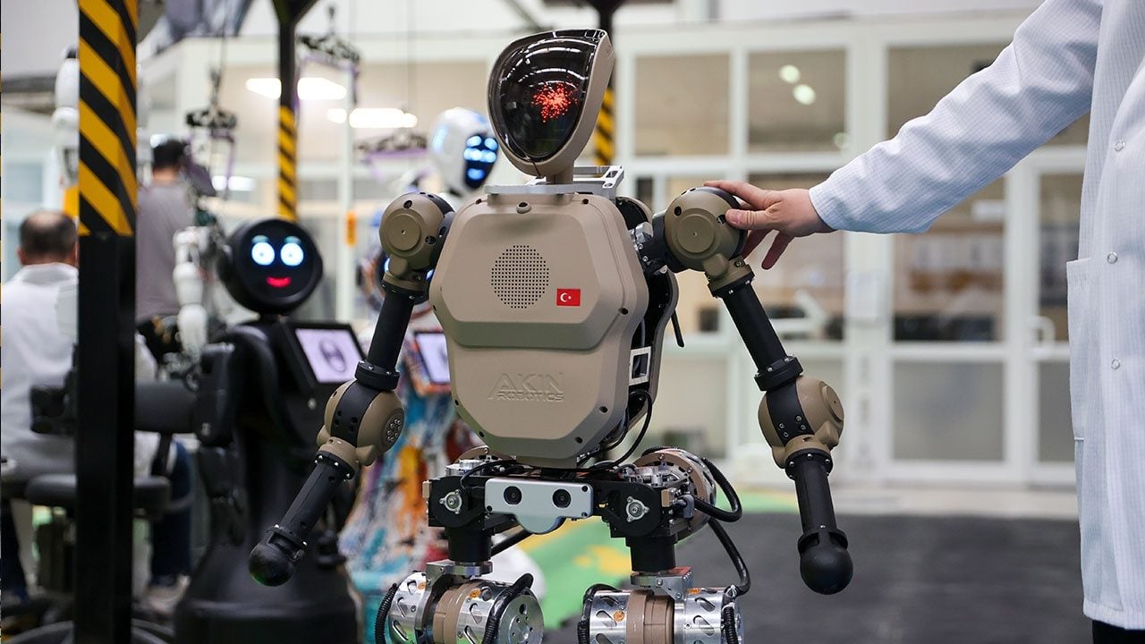 Foto - Konya'da geliştirildi! İnsansı robotun seri üretimi başladı