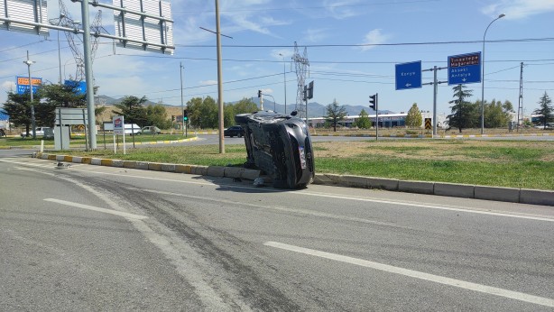Foto - Konya'da korkutan kaza: 4 kişi yaralandı