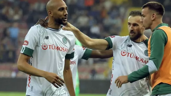 Foto - Konyaspor'dan ligin kaderini belirleyecek Galatasaray maçı öncesi müthiş hazırlık! Tişört bile bastırdılar...