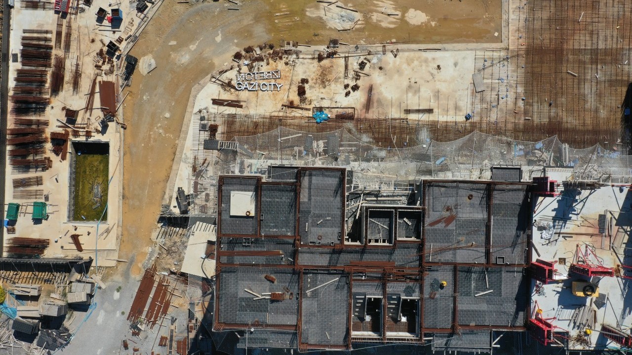 Foto - Kooperatif mağdurları mevzuyu hâlâ anlamadı! "Tunç Soyer’i satmam" diyen Özgür’den yardım istiyorlar