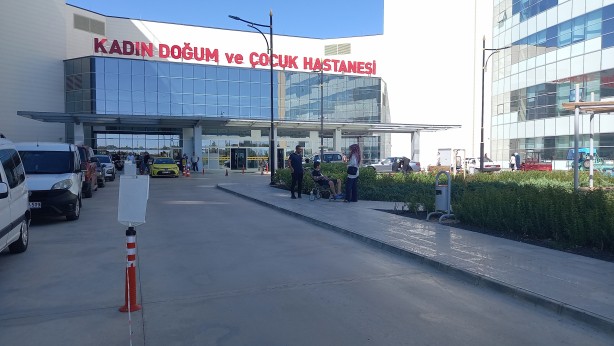 Foto - Köpeklerin saldırısında yaralanmıştı! O çocuk 22 gün sonra taburcu oldu