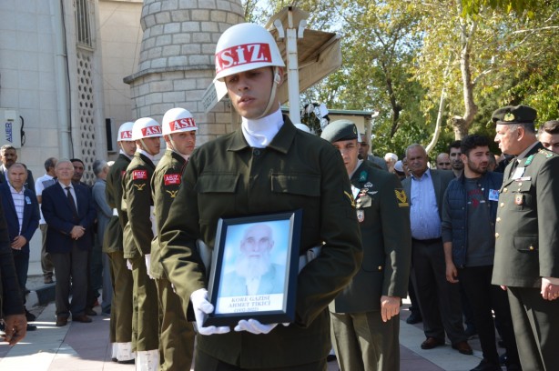 Foto - Kore Gazisi son yolculuğuna uğurlandı