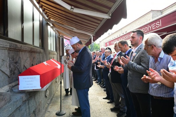 Foto - Kore gazisi, Trabzon'da son yolculuğuna uğurlandı