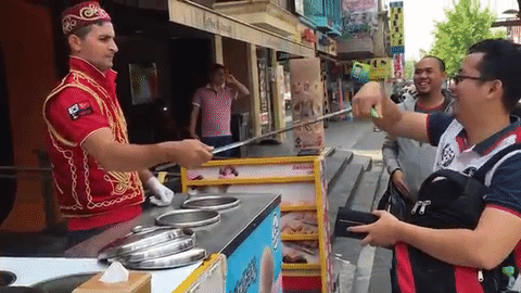 Foto - Korelilerin Maraş dondurmasıyla imtihanı