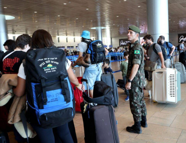 Foto - Korkak İsrailliler kaçacak delik arıyor! Dikkat edin de Türkiye'ye gelmesinler