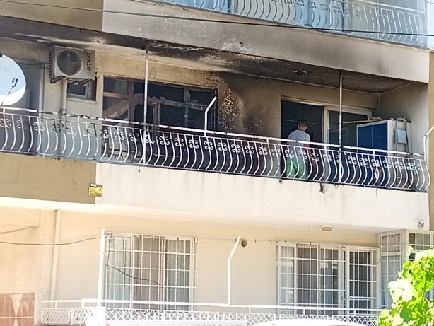 Foto - Korku dolu anlar! 3 çocuk yangında mahsur kaldı