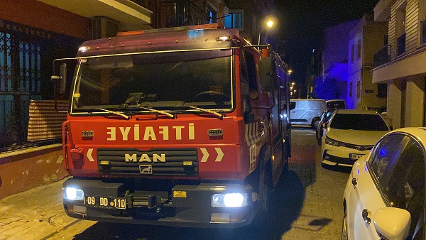 Foto - Korku dolu anlar! Eve yarasa girdi