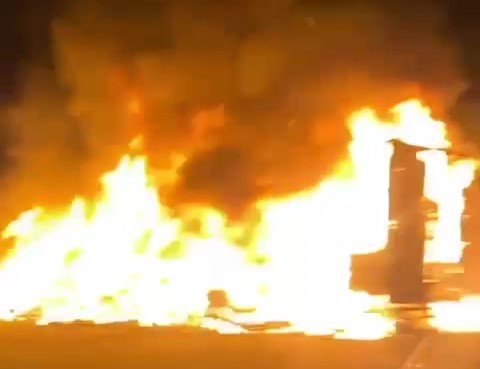 Foto - Korku dolu anlar! Kuzey Marmara Otoyolu’nda tır küle döndü