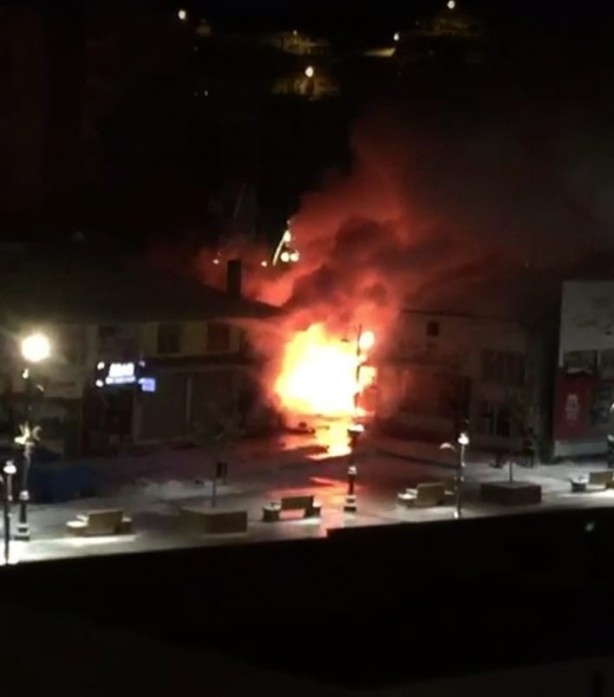 Foto - Korku dolu anlar! Tüp patladı iş yerleri cayır cayır yandı!