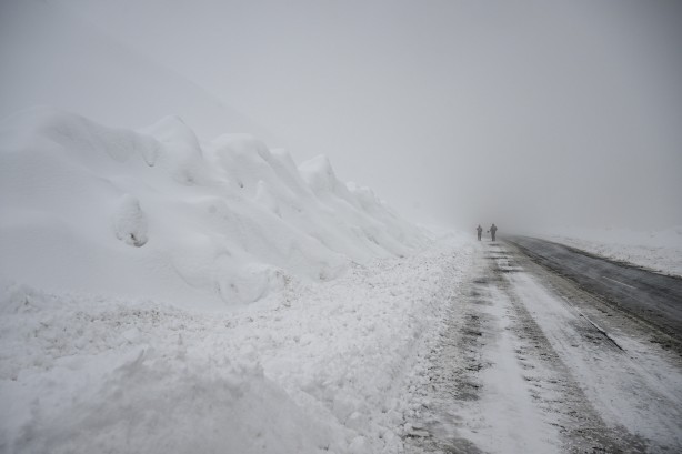 Foto - Korku filminden çıkmış gibi sahneler…. Bu kez ses O ilimizden geldi! Böyle yapıyorlar işte… 