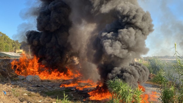 Korkulu dakikalar! Alev yükseldikçe yükseldi