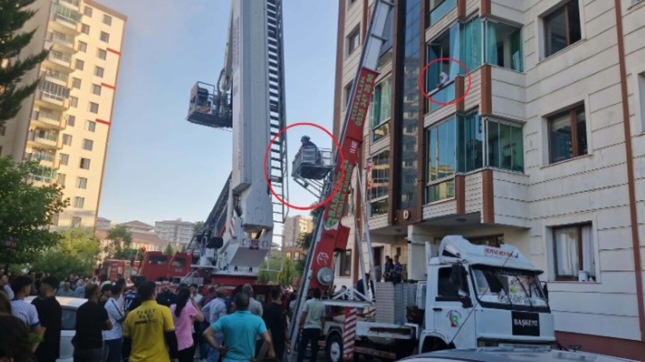 Foto - Korkunç faciada onlarca kişiyi kurtardı! ‘Hayatımda böyle bir şey görmedim'