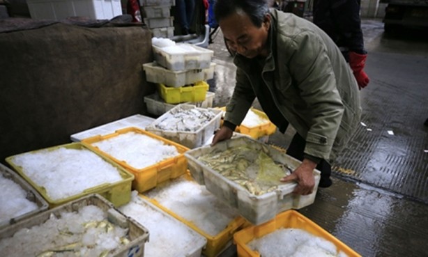 Korkunç haber geldi! Aman dikkat... Koronavirüsün yeni bir bulaşma şekli ortaya çıktı