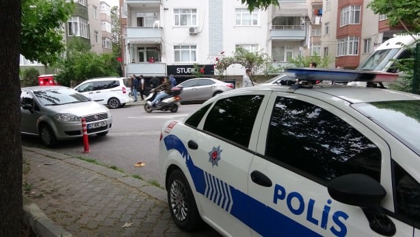 Foto - Korkunç olay! Emekli astsubay önce eşine sonra kendi kafasına sıktı