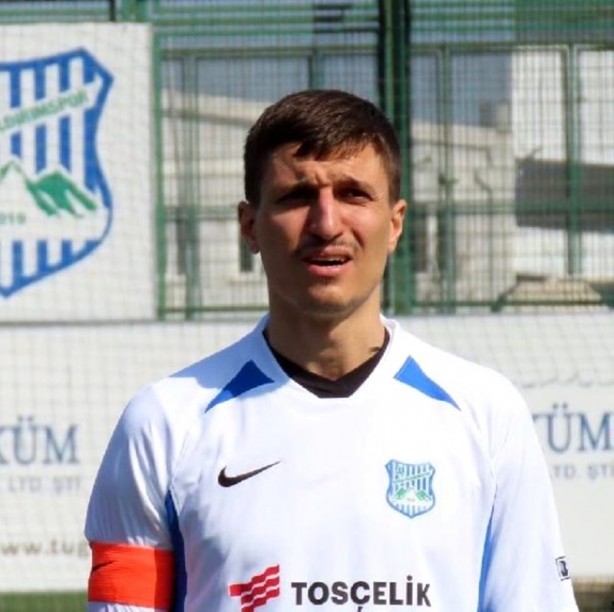 Korkunç olay! Süper Lig'in eski futbolcusu oğlunu boğarak öldürdü