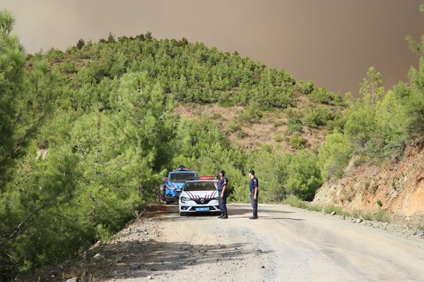 Foto - Korkunç yangın 3 yerleşim yerine ulaştı! 