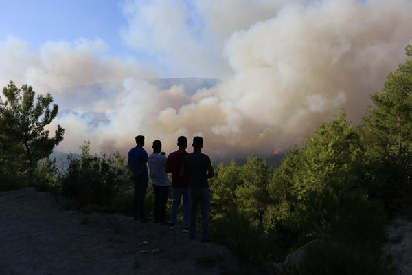 Foto - Korkunç yangın 3 yerleşim yerine ulaştı! 