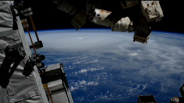 Foto - Korkutan açıklama geldi: Gökyüzünden insanların üzerine düşebilir