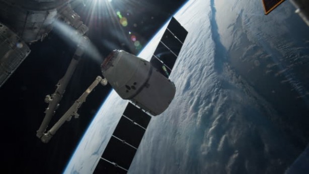 Foto - Korkutan açıklama geldi: Gökyüzünden insanların üzerine düşebilir