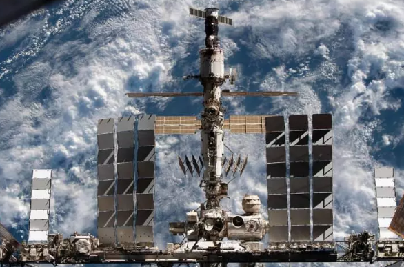 Foto - Korkutan açıklama geldi: Gökyüzünden insanların üzerine düşebilir