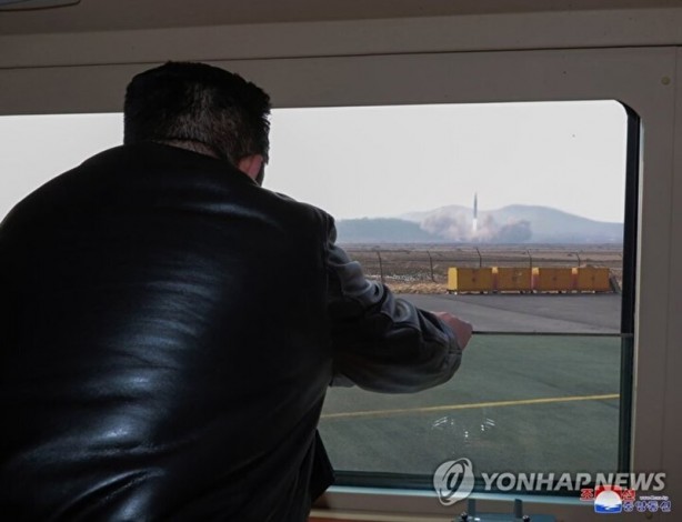 Foto - Korkutan füze denemesi sonrası Kim Jong Un’dan dünyaya tehdit!