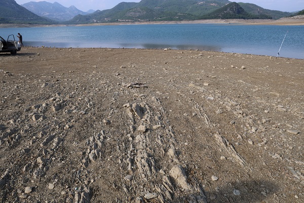 Foto - Korkutan gerçek! O barajın suyu bitmek üzere