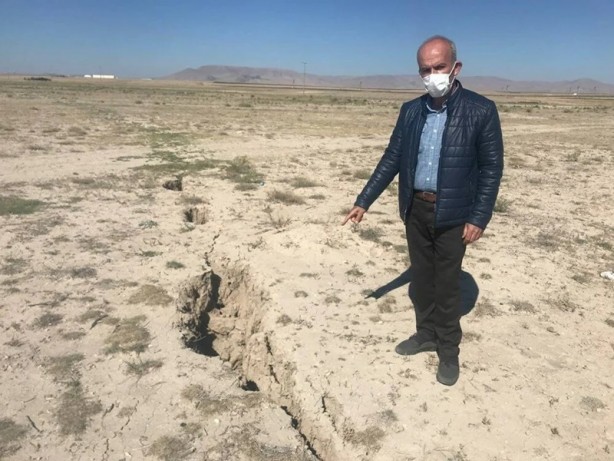 Foto - Korkutan görüntü! Yarıklar yerleşim yerlerine ulaştı