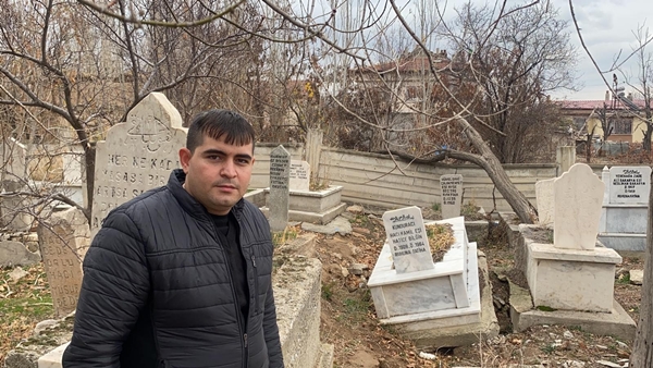 Korkutan manzara! Mezarlıklar tek tek çökmeye başladı