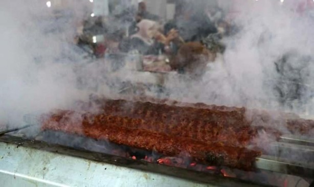 Foto - Koronavirüs aşısını teşvik için tavuk veren ülkeler bile oldu