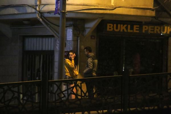 Foto - Koronavirüs bile durduramadı! Sokak ortasında ahlaksız pazarlık 