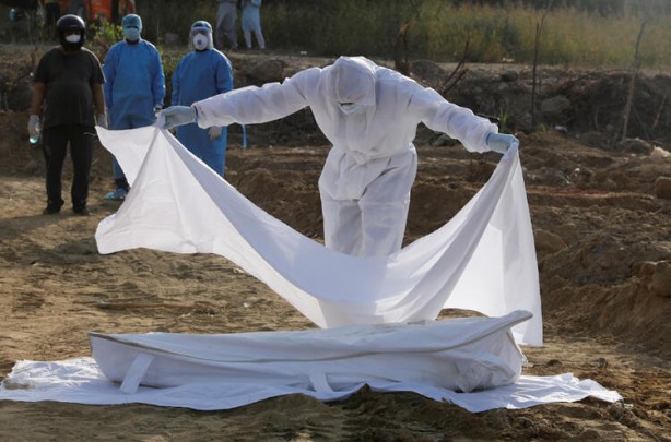 Foto - Koronavirüs cenazesinde şoke eden görüntü! Kimse gözlerine inanamadı