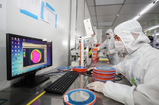 Foto - Koronavirüs hastasının ölüm anını televizyonda yayınladılar