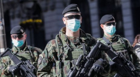 Foto - Koronavirüs korkutan senaryoyu gerçekleştirdi! Avrupa ülkesinde şiddetli çatışma