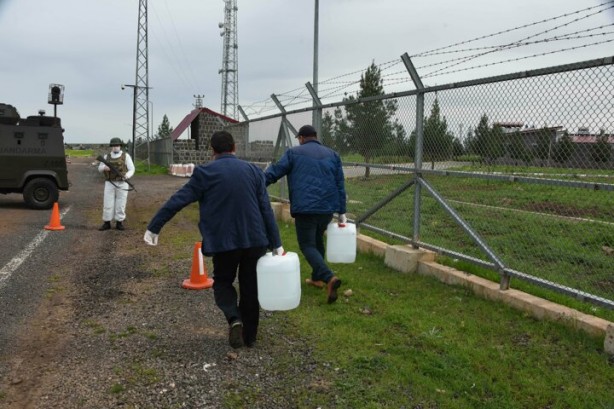 Foto - Koronavirüs tespit edildi! 2 bin 500 kişinin yaşadığı mahalle karantinaya alındı