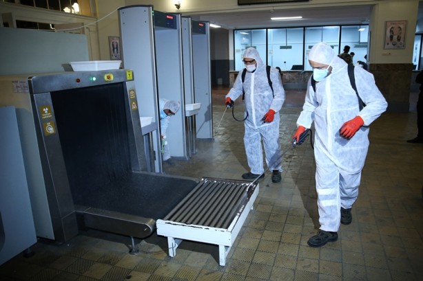 Foto - ‘Koronavirüs timi’ zorlu mesaide