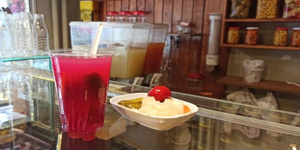 Koronavirüs vakaları tırmanınca turşu satışları da hız kazandı! Turşu suyu içmenin faydaları ve en kolay turşu tarifi 