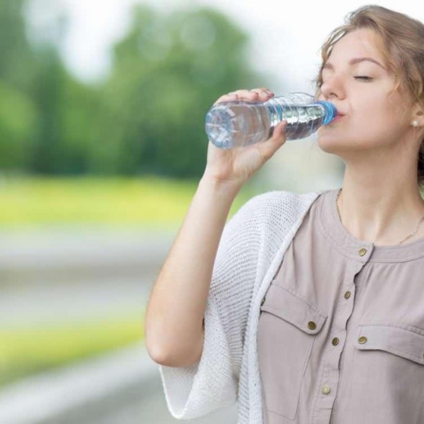 Foto - Koronavirüse yakalananlar dikkat: Su içerek atlatabilirsiniz! Peki su içmenin faydaları neler?